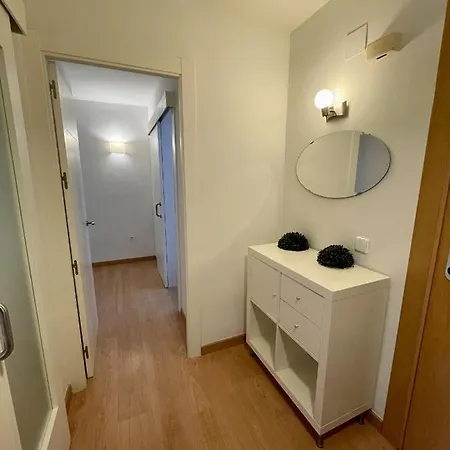 Elegante, Bonito, Buenas Vistas Y Cerca De La Nogalera