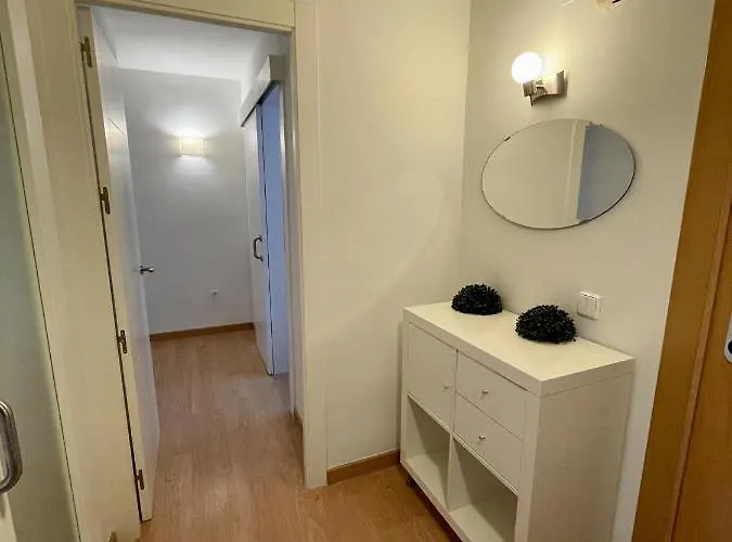 Elegante, Bonito, Buenas Vistas Y Cerca De La Nogalera