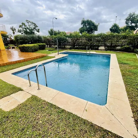 Elegante, Bonito, Buenas Vistas Y Cerca De La Nogalera Apartman