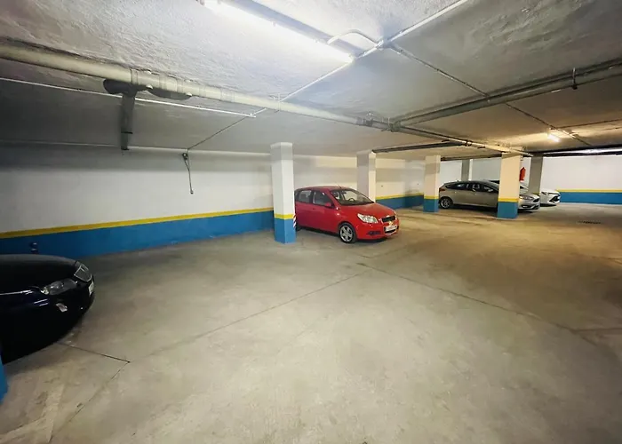 Elegante, Bonito, Buenas Vistas Y Cerca De La Nogalera